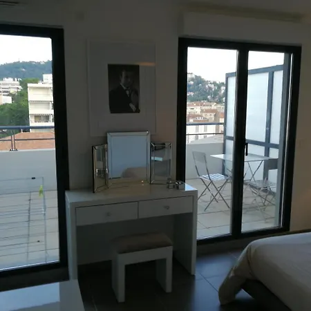 Apartment Rue Merle *